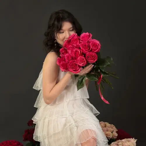 Букет из 15 розовых роз